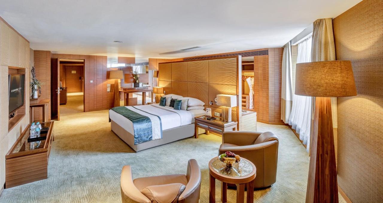 Hotel Sahara Star Mumbai Exterior foto Suite at the Fairmont