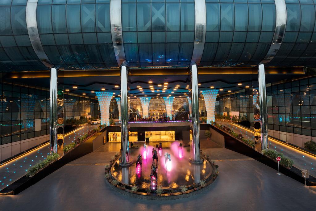 Hotel Sahara Star Mumbai Exterior foto The interior of the terminal